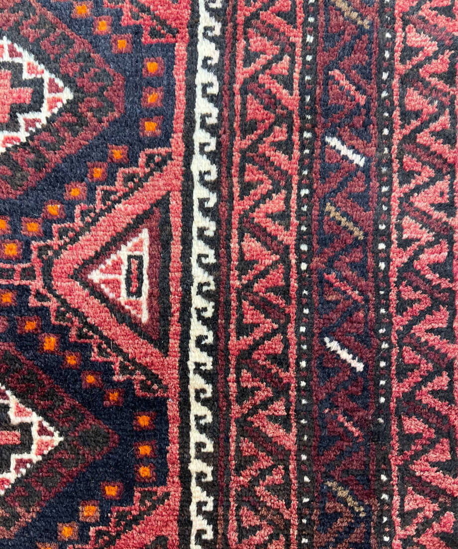 トライバルラグ ペルシャバルーチ 手織り 273781 | piece of rug. トライバルラグ ペルシャバルーチ 手織り 273781 | piece of rug.