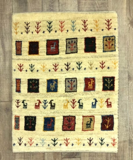 【出展中】本物志向のイラン産  高密度  ペルシャギャッベ 手織り 268461 40cmx60cm