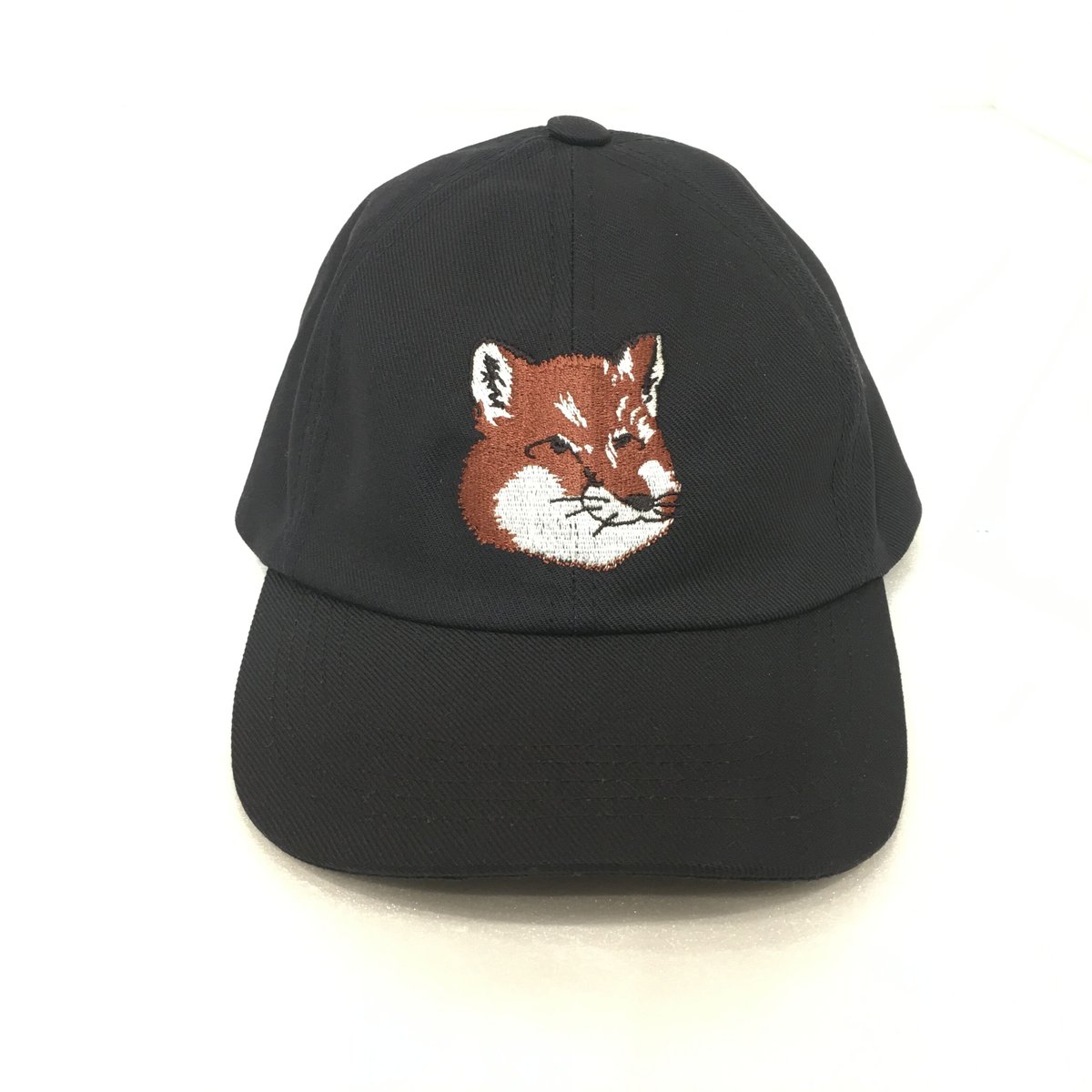 MAISONKITSUNE LARGE FOX HEAD EMBROIDERY 6P CAP