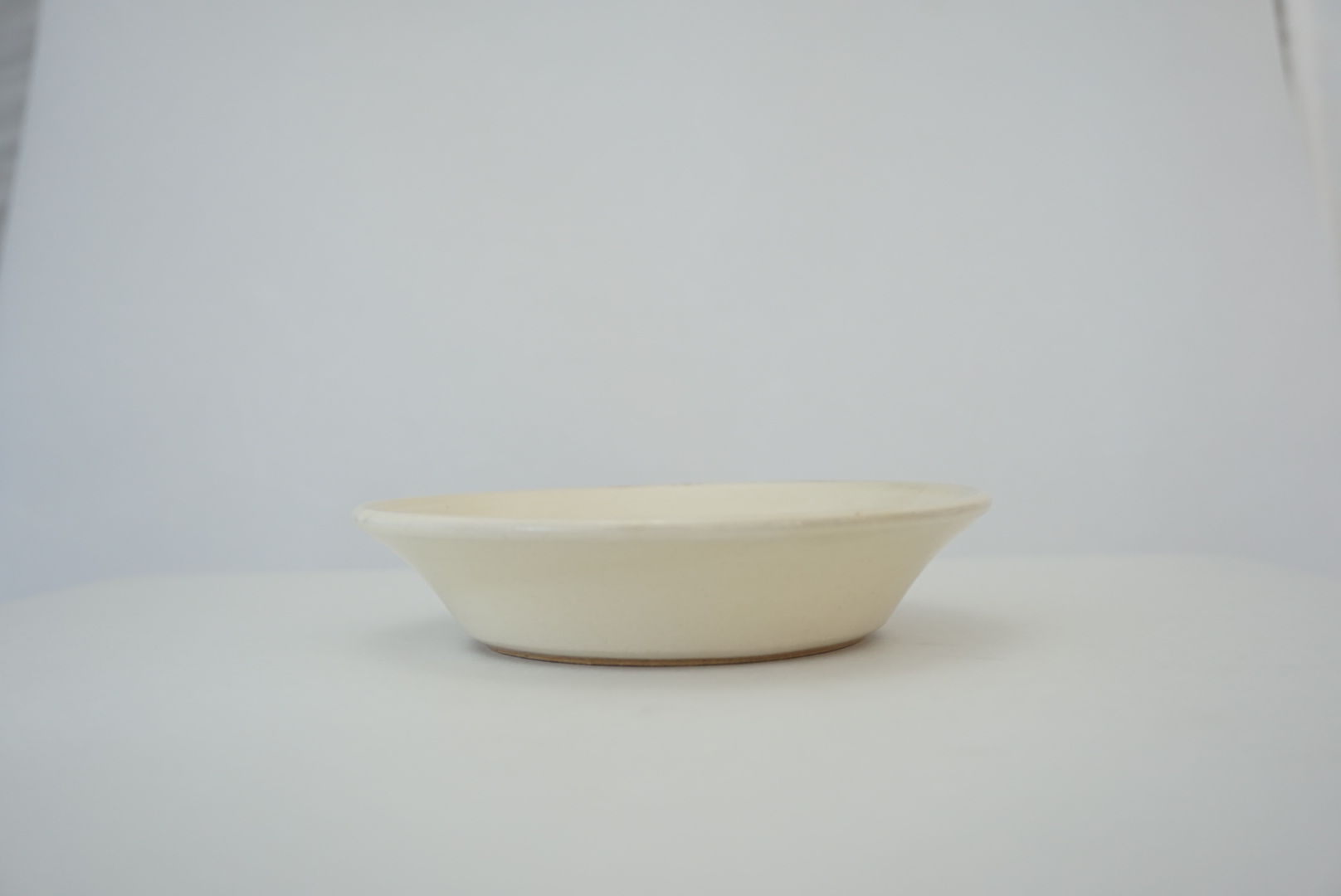 縁付平皿（5寸／約15㎝）白 （08） | 出西窯 on-line STORE