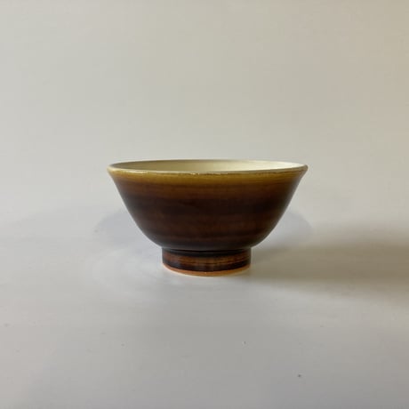 ご飯茶碗 （大　口径約12.5cm・高さ約6.5cm）飴　（08）