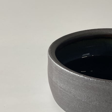 切立ドラ鉢（4寸／約12cm）呉須 ・外鉄　（07）