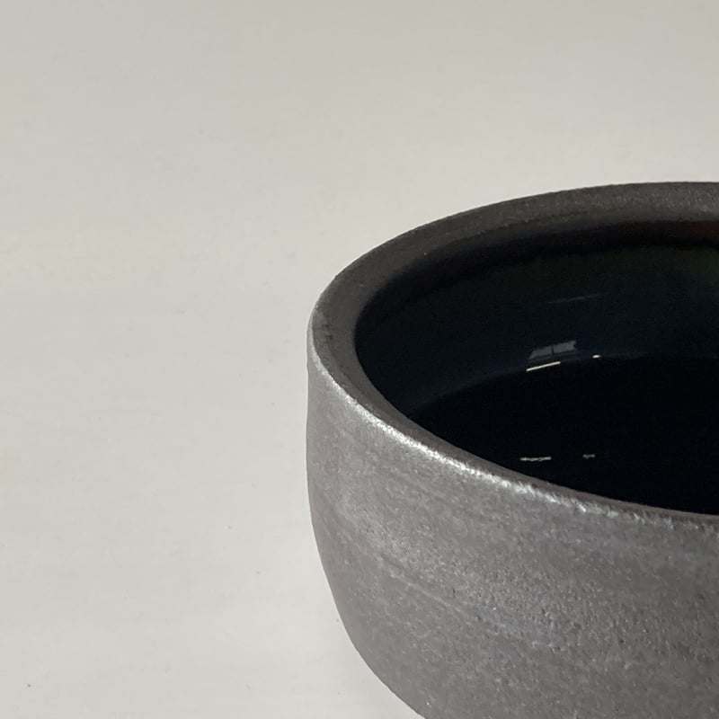 切立ドラ鉢（4寸／約12cm）呉須 ・外鉄 （07） | 出西窯 on-line