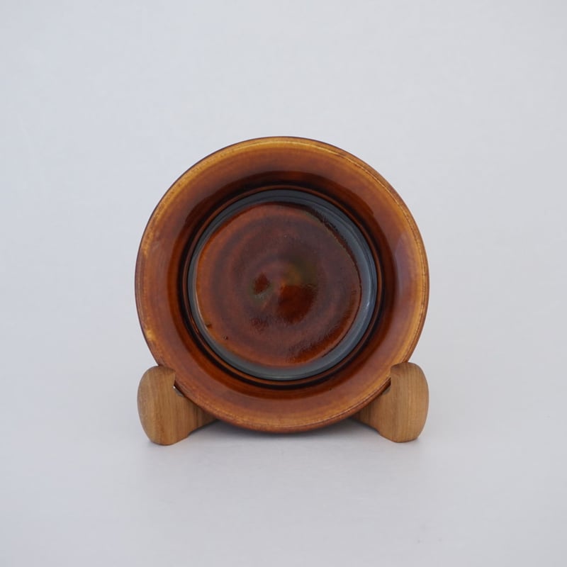 縁付平皿（5寸／約15㎝）飴 （08） | 出西窯 on-line STORE