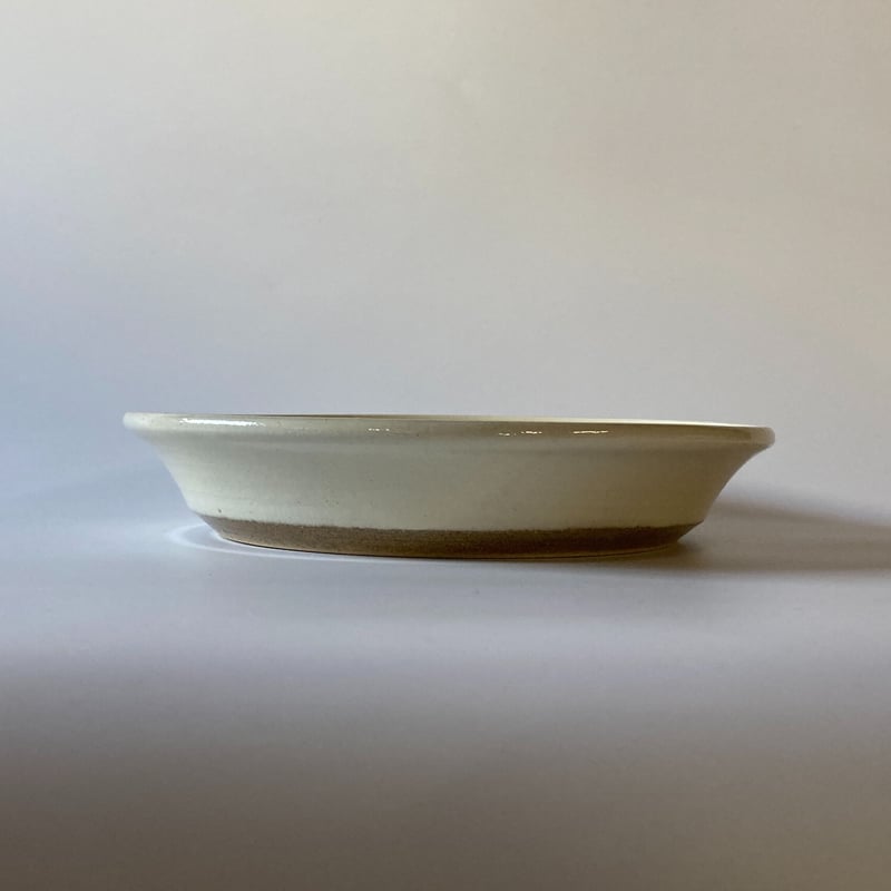 縁付平皿（8寸／約24㎝)）白 （07） | 出西窯 on-line STORE