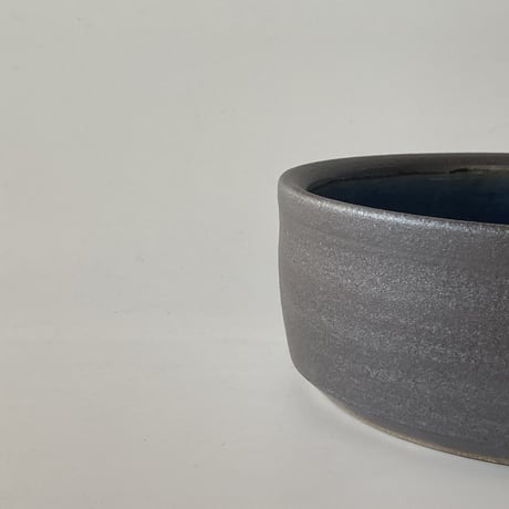 切立ドラ鉢（5寸／約15cm）呉須 ・外鉄　（07）
