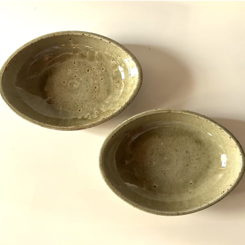 ロクロ楕円深皿（6寸／約21.5cm×16cm） 灰 （03） | 出西窯 on-line