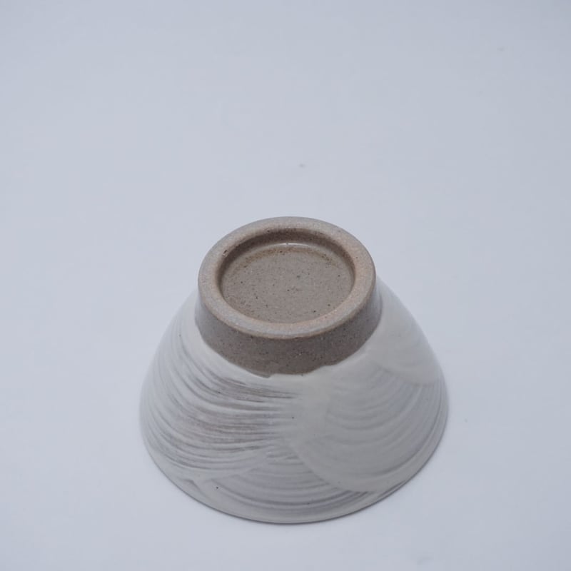 ご飯茶碗 （大 口径約12.5cm・高さ約7cm）白／牡丹刷毛目 （09