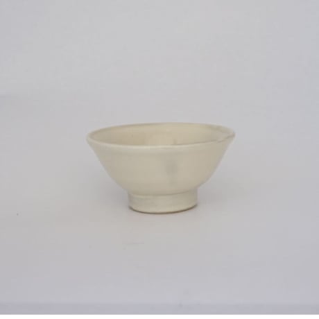 ご飯茶碗（小　口径約11.5cm・高さ約6cm）白　（08）