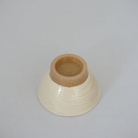 ご飯茶碗（豆　口径約10.6cm・高さ約6cm）白 ／ぼたん刷毛目　（09）