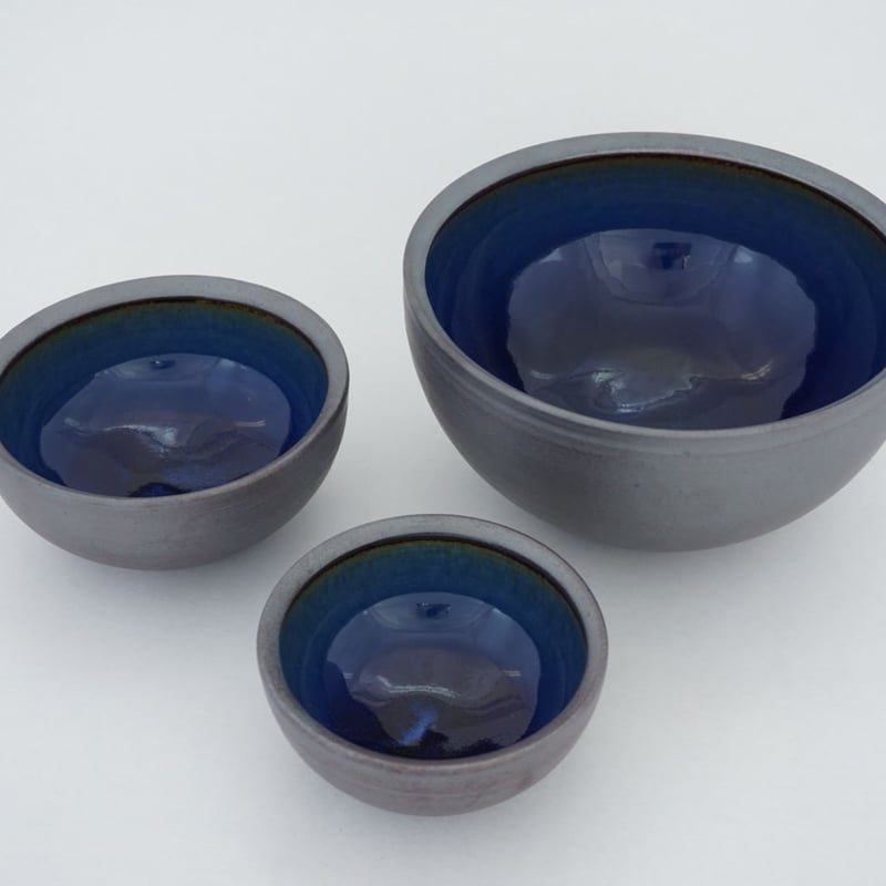 ボウル(4寸/約12cm)呉須・外鉄 (05) | 出西窯 on-line STORE ボウル(4寸/約12cm)呉須・外鉄 (05) | 出西窯 on-line STORE