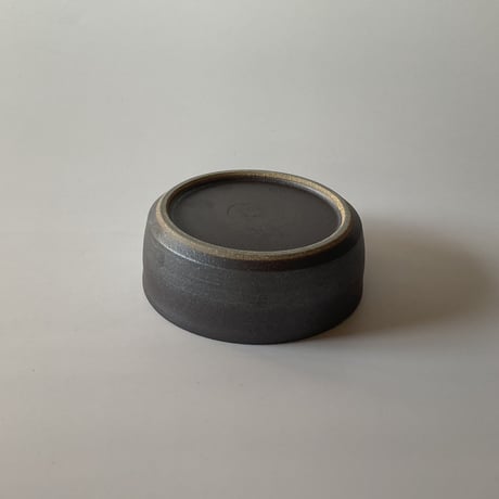 切立ドラ鉢（5寸／約15cm）呉須 ・外鉄　（07）