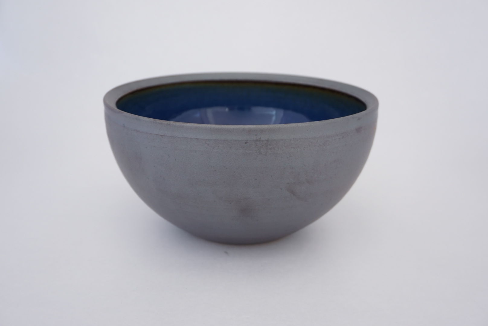 陶芸作品　器　ハンドメイド　ボウル　直径約21センチ　高さ約7センチ original