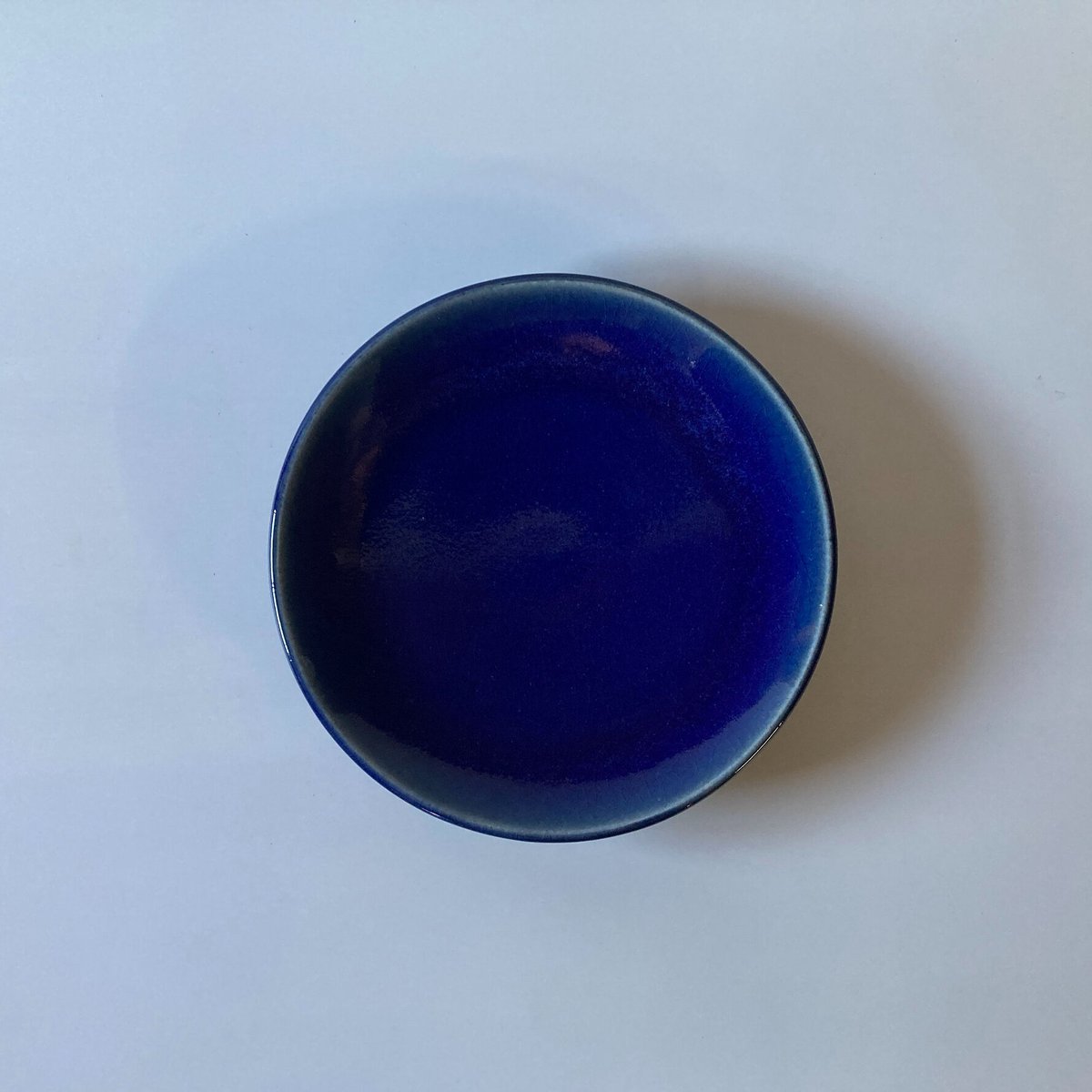 平皿(6寸/約18㎝)呉須 (01) | 出西窯 on-line STORE 平皿(6寸/約18㎝)呉須 (01) | 出西窯 on-line STORE