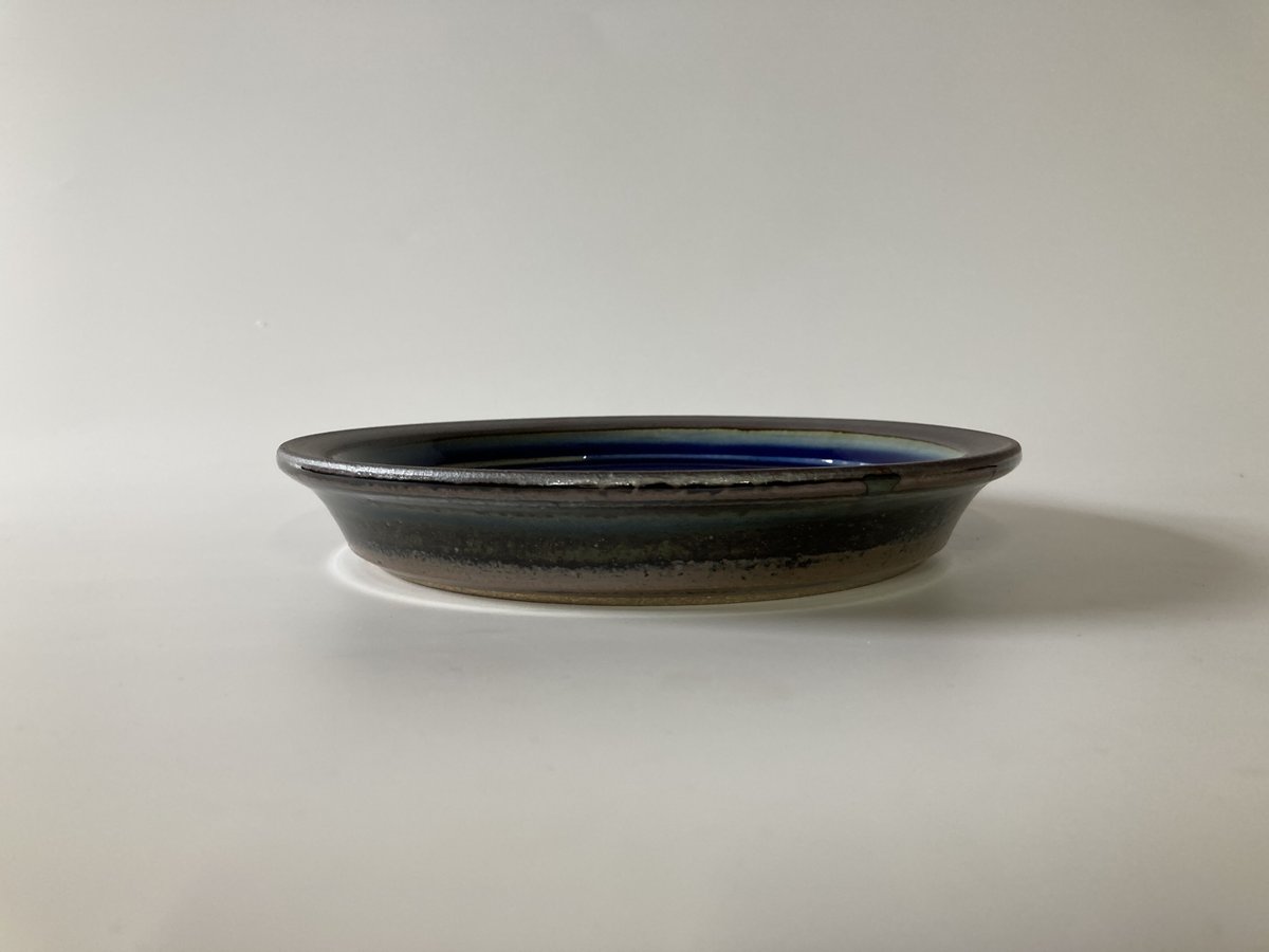 パン皿（7寸／約21cm）呉須 ・縁鉄 （07） | 出西窯 on-line STORE