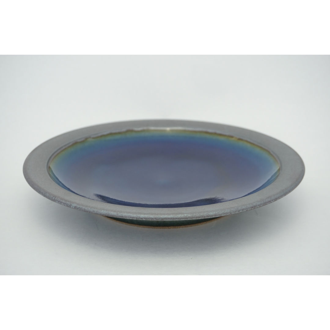 縁鉄砂呉須釉皿（8寸／約24㎝）呉須・縁鉄 （04） | 出西窯 on-line STORE