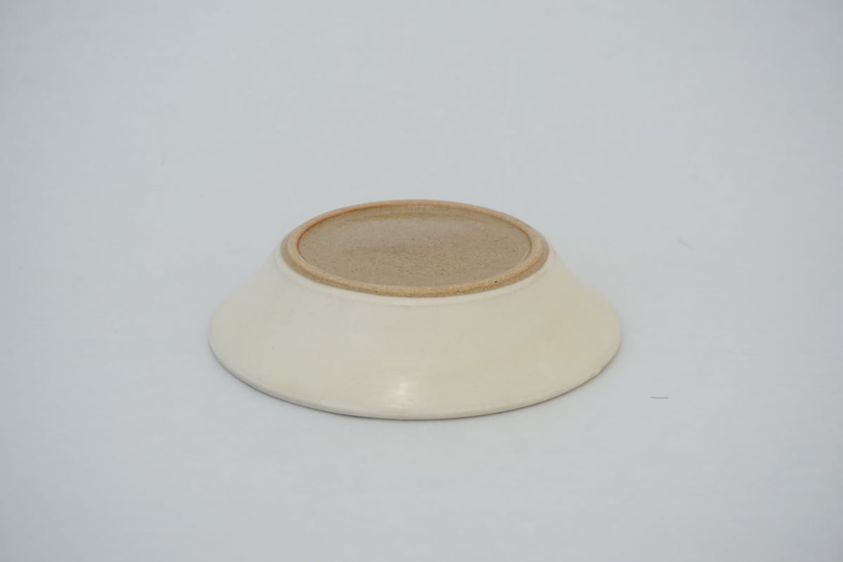 縁付平皿（5寸／約15㎝）白 （08） | 出西窯 on-line STORE