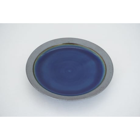 縁鉄砂呉須釉皿（6寸／約18㎝）呉須・縁鉄　（04）