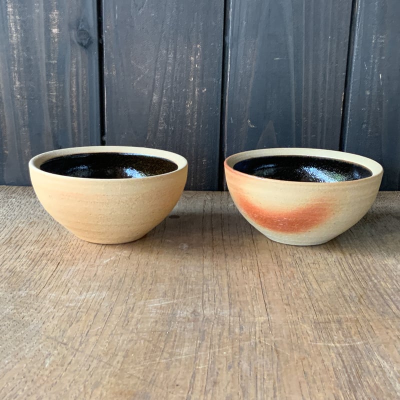 ボウル（4寸／約12cm）黒・外焼締め （05） | 出西窯 on-line STORE