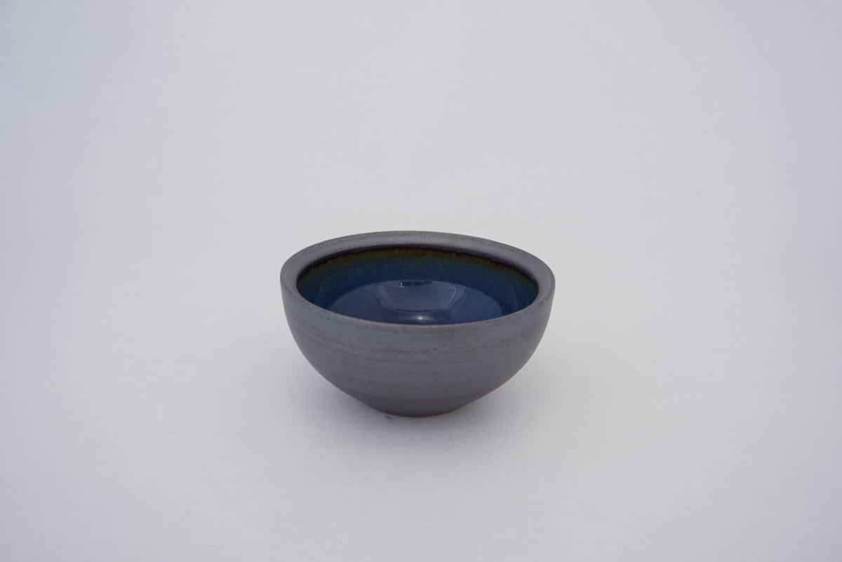 ボウル（4寸／約12cm）呉須・外鉄 （05） | 出西窯 on-line STORE