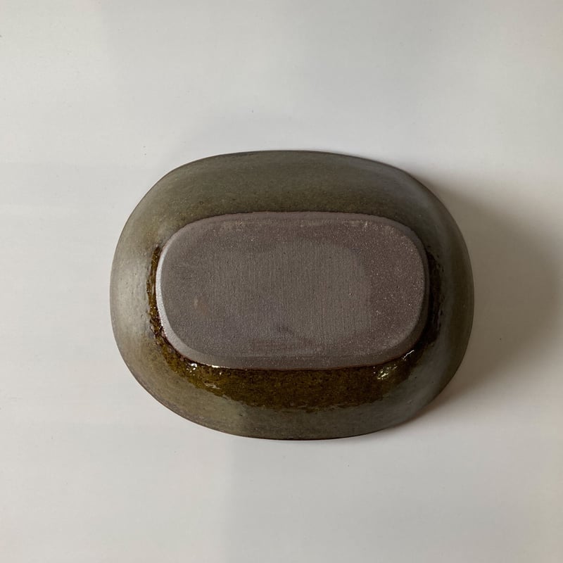 カレー皿(型)鉄土内白(来待並) (12) | 出西窯 on-line STORE カレー皿(型)鉄土内白(来待並) (12) | 出西窯 on-line STORE