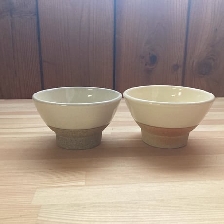 ご飯茶碗（小　口径約11.5cm・高さ約6.5cm）白・下焼き締め　（09）