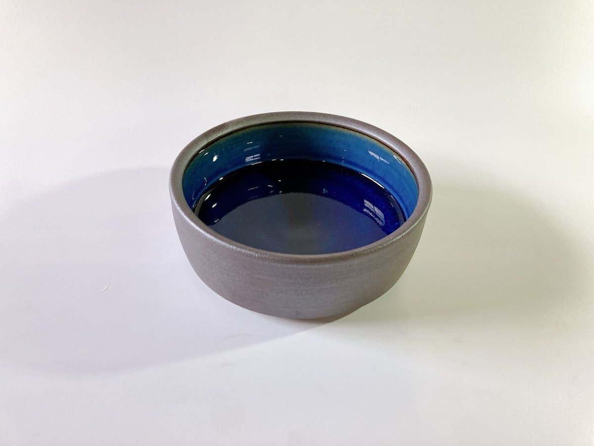 切立ドラ鉢（6寸／約18cm）呉須 ・外鉄 （07） | 出西窯 on-line