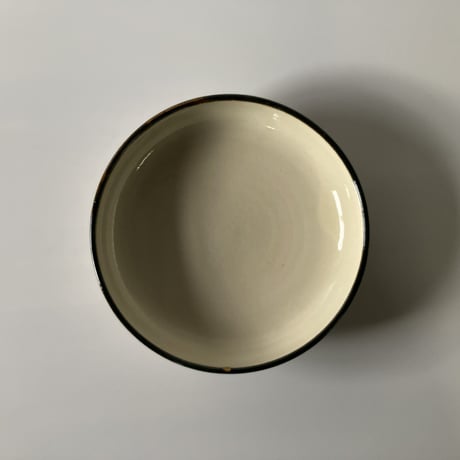 おでん皿（6寸／約18㎝）白縁鉄巻　（08）