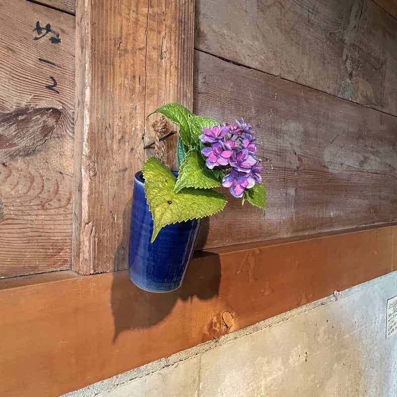 陶芸　手作り陶器　ツル文花入れ 陶芸 手作り陶器 ツル文花入れ
