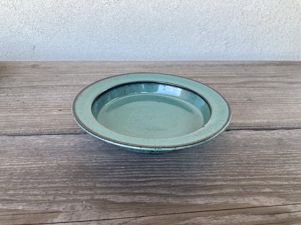 出西窯の陶器の角瓶 緑と青のグラデーション 出西窯｜Discover Japan 公式オンラインショップ