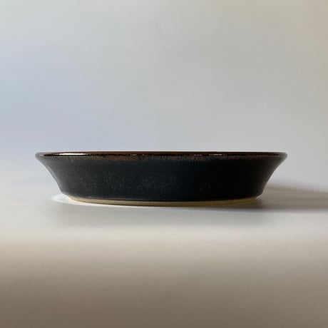 縁付平皿（8寸／約24㎝)）黒　（07）
