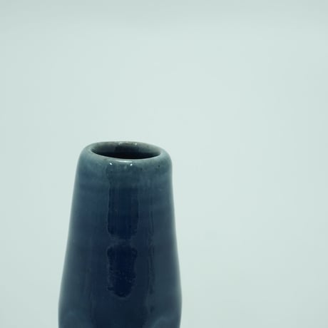 下面取筒花入（豆　高さ約11cm）呉須（08）