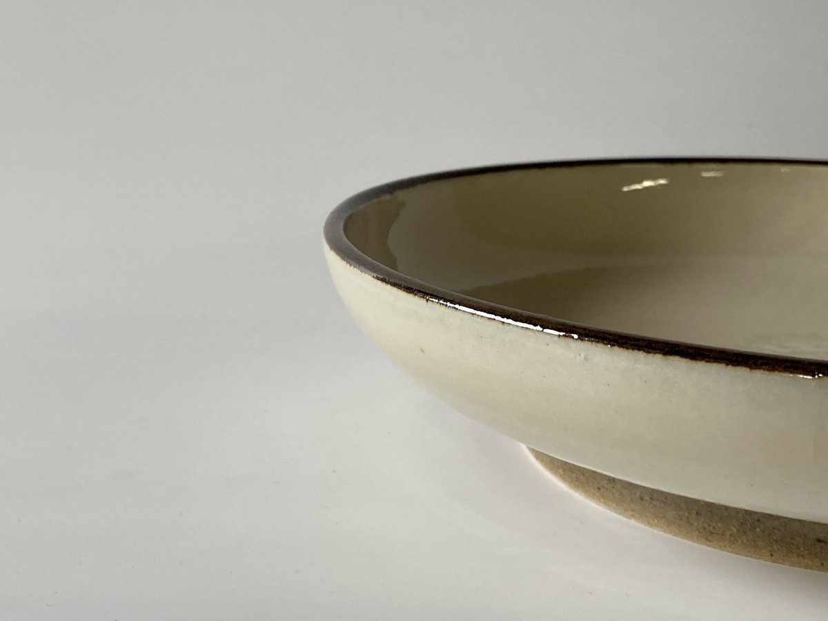 おでん皿(7寸/約21㎝)白縁鉄巻 (08) | 出西窯 on-line STORE おでん皿(7寸/約21㎝)白縁鉄巻 (08) | 出西窯 on-line STORE