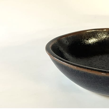 ロクロ楕円深皿（6寸／約22cm×15.5cm）  黒　（03）