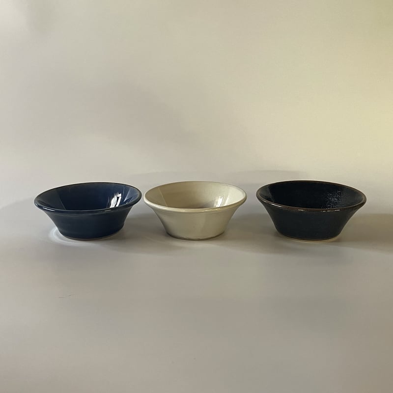はたぞり切立鉢（4寸／約12㎝）黒 （13） | 出西窯 on-line STORE