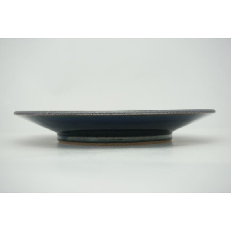 縁鉄砂呉須釉皿（8寸／約24㎝）呉須・縁鉄 （04） | 出西窯 on-line STORE