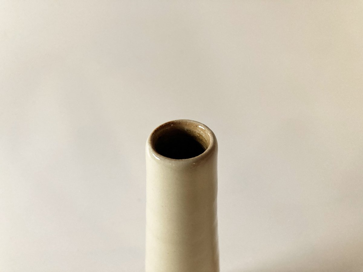 下面取筒花入(小 高さ約18cm)白(08) | 出西窯 on-line STORE 下面取筒花入(小 高さ約18cm)白(08) | 出西窯 on-line STORE