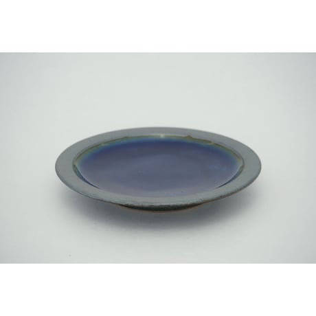 縁鉄砂呉須釉皿（6寸／約18㎝）呉須・縁鉄　（04）
