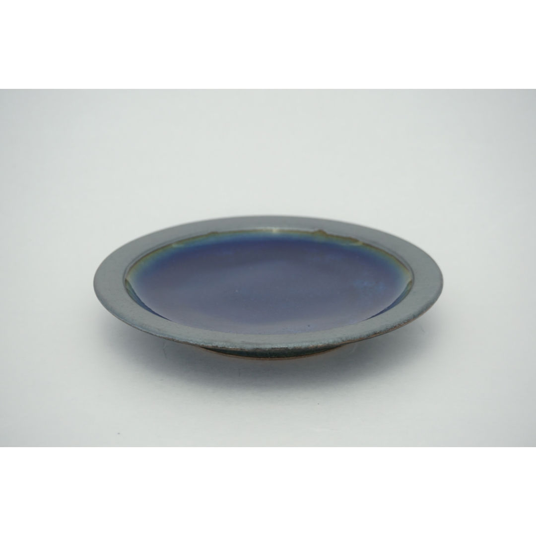 縁鉄砂呉須釉皿（6寸／約18㎝）呉須・縁鉄 （04） | 出西窯 on-line STORE