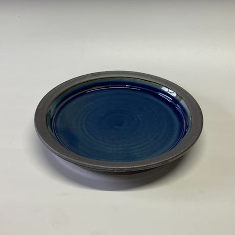パン皿（7寸／約21cm）呉須 ・縁鉄　（07）
