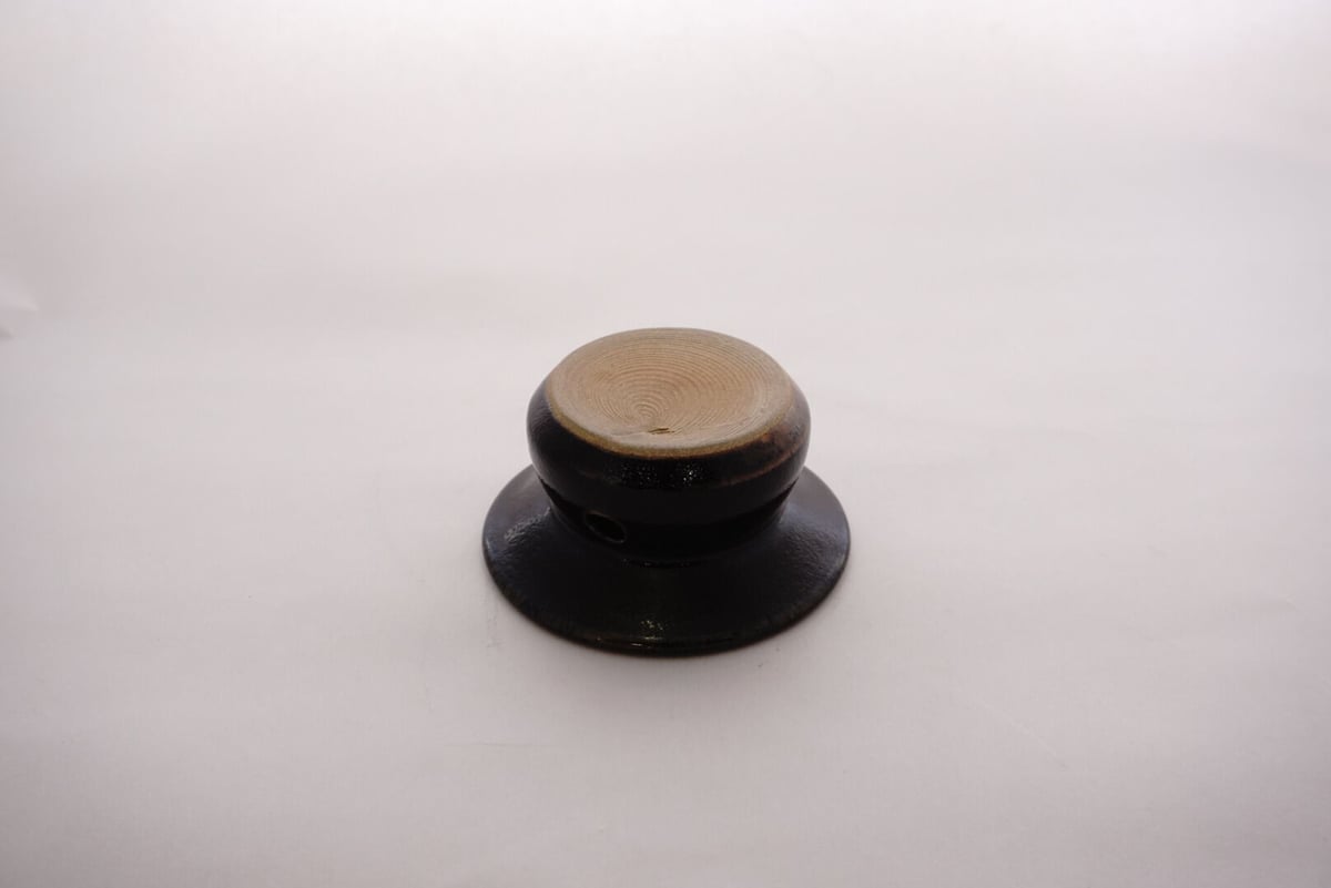 石けん置き 黒 （09） | 出西窯 on-line STORE