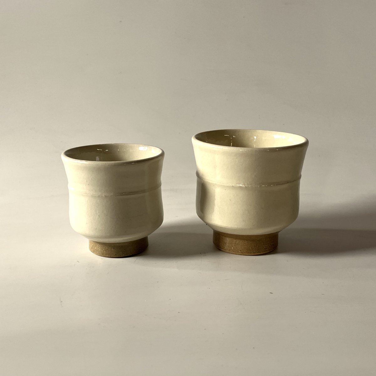 湯呑（大） 白／胴紐 （01） | 出西窯 on-line STORE