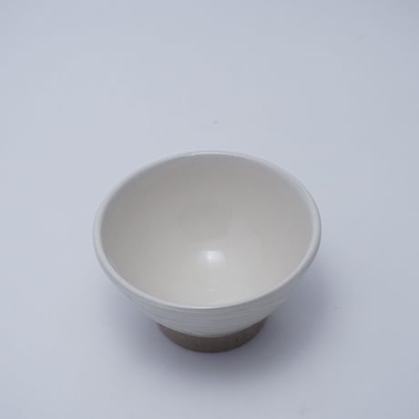 ご飯茶碗（小　口径約11.5cm・高さ約6.5cm）白／ぼたん刷毛目　（09）