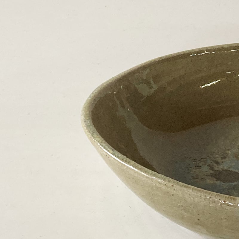 ロクロ楕円深皿（6寸／約21.5cm×16cm） 灰 （03） | 出西窯 on-line