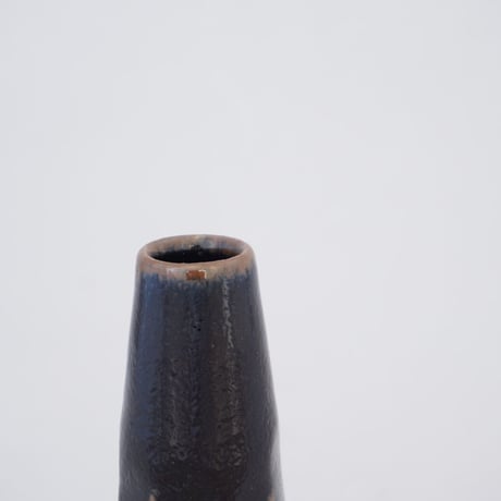 下面取筒花入（豆　高さ約11cm）黒　（08）
