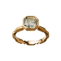 smoke / Aventurine Aquamarine Ring [bold]