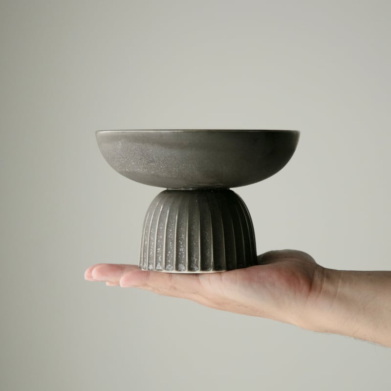 猫のブロンズ(お皿に亀裂あり） 猫のブロンズ(お皿に亀裂あり） 猫のブロンズ(お皿に亀裂あり）