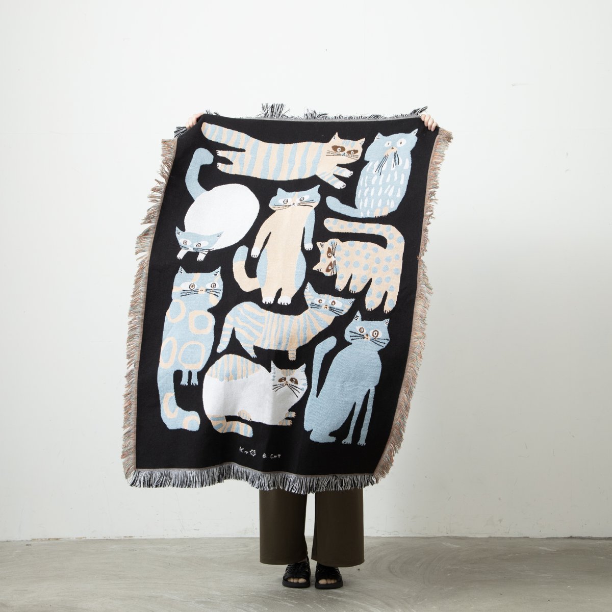 Multi Blanket “nekomoyou” 坪井香保里 | & CAT | O