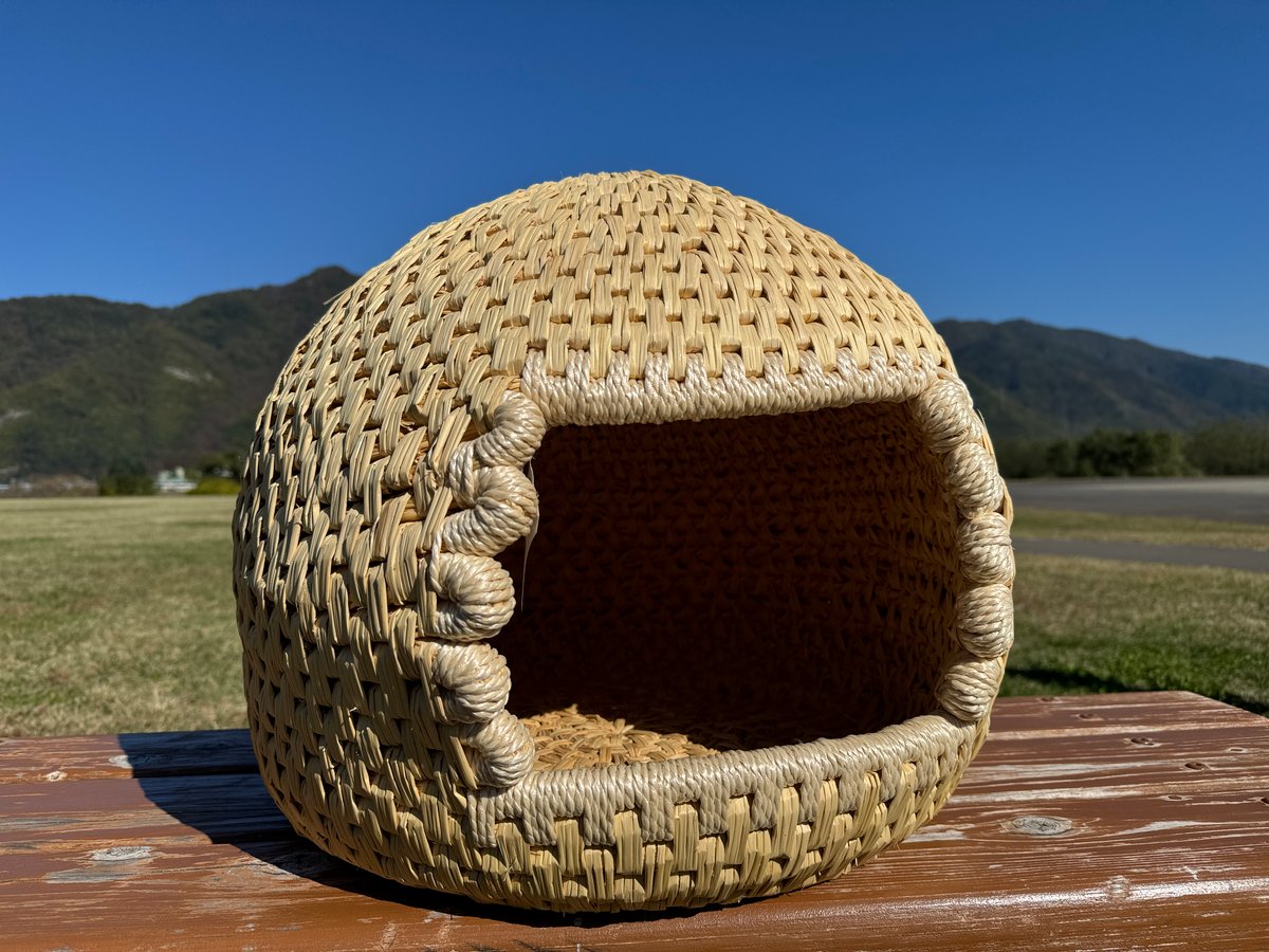 ねこがわら 送料無料】猫つぐら 猫ちぐら わら細工 伝統工芸 ペットグッズ | 上田