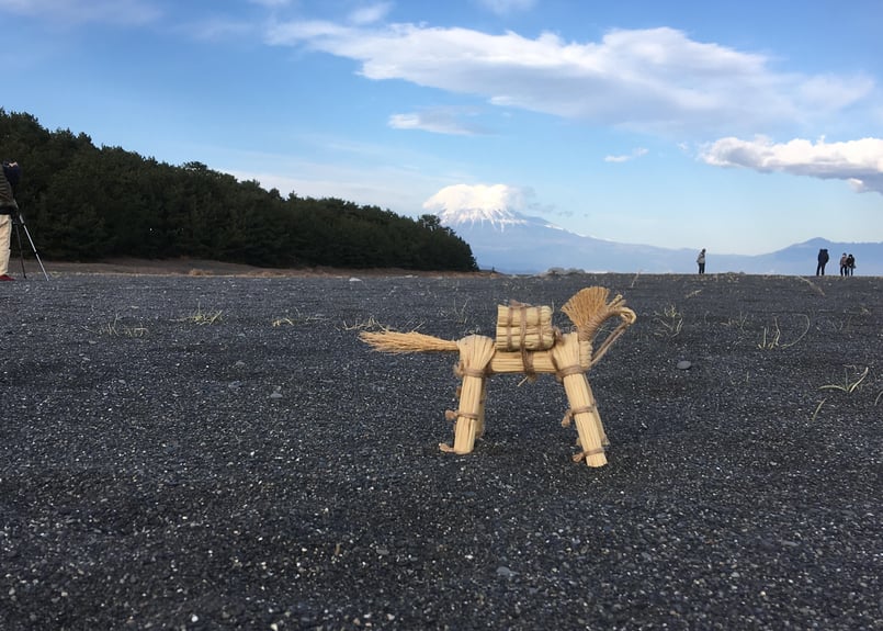 送料無料】わら馬 わら細工 伝統工芸 縁起物午年 | 上田 道と川の駅